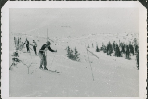 Slalom skiing (ddr-densho-321-337)