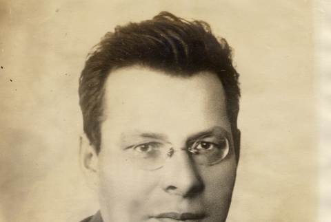Portrait of a man (ddr-njpa-1-2565)