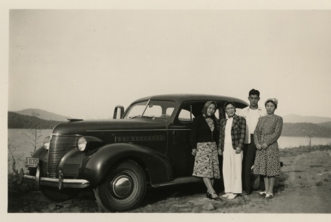 Japanese American family on a trip (ddr-densho-182-138)