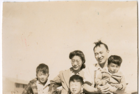 family of five in Minidoka (ddr-densho-523-136)