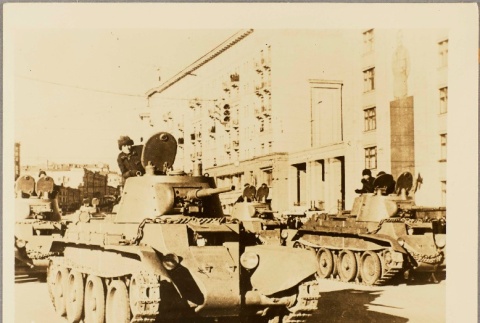Front and back (ddr-njpa-13-443-mezzanine-a51067f355)