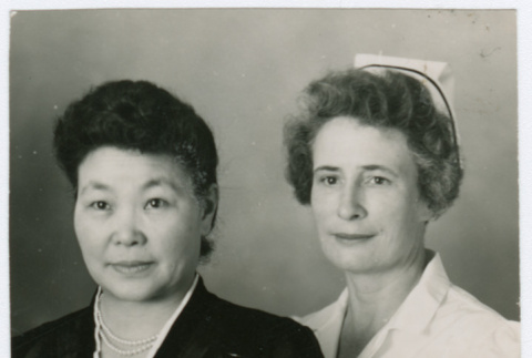 Japanese American woman and white woman (ddr-densho-26-187)