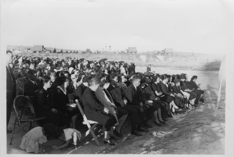Funeral service for fallen soldiers (ddr-densho-114-775)