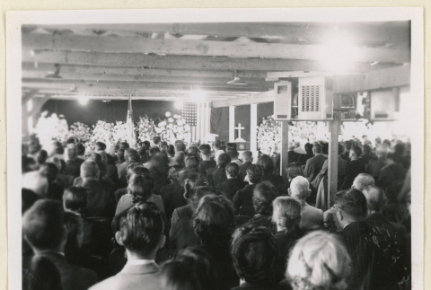 Pvt. Henry Rondo memorial service (ddr-densho-37-1766)