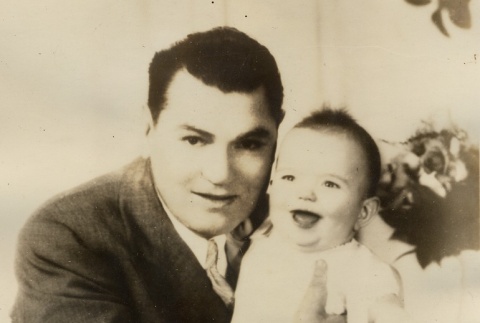 Jack Dempsey holding his daughter (ddr-njpa-1-162)