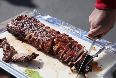 Close up of ribs being sliced (ddr-densho-512-53)