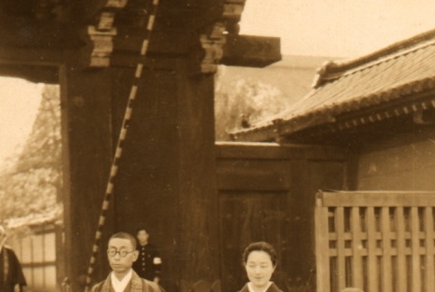 Kocho Otani with his wife and son (ddr-njpa-4-1892)