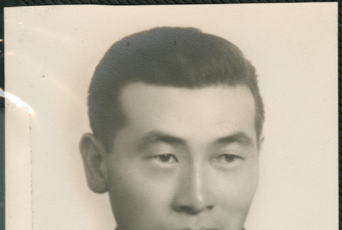 Portrait of man (ddr-densho-522-665)