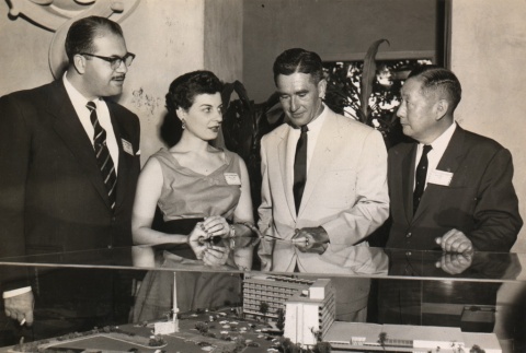 Neal Blaisdell meeting with hotel directors (ddr-njpa-4-1512)