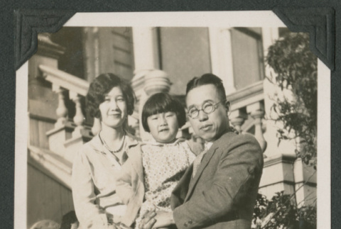 family photo (ddr-densho-378-538)