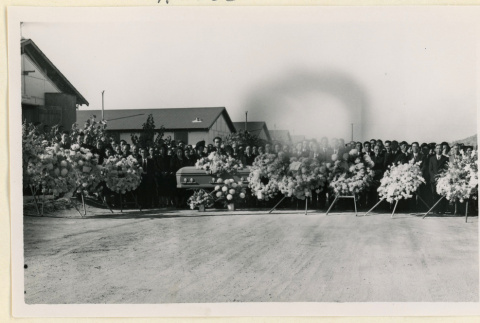Funeral for Shichizo Ihemada (ddr-densho-37-1781)