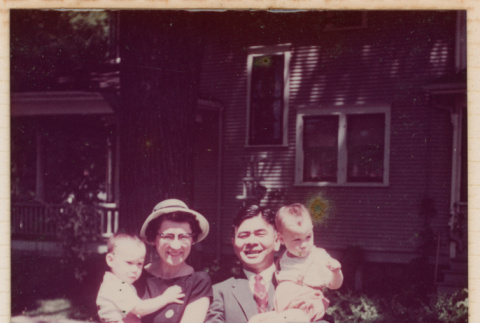 Fukuyama family (ddr-densho-462-215)