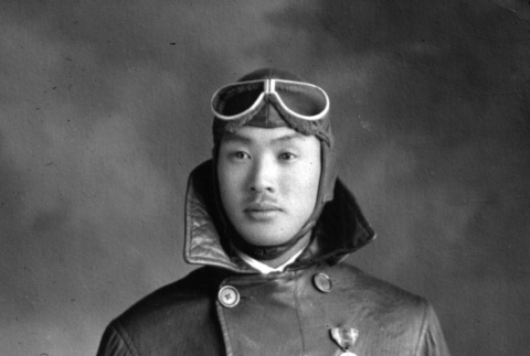 Portrait of man in pilot's uniform (ddr-ajah-6-559)