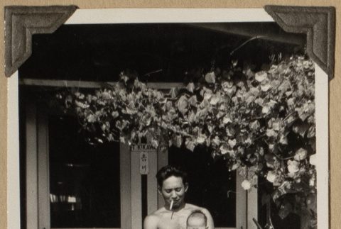 Papa and baby (ddr-densho-542-440)