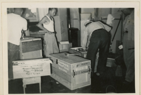 Baggage inspection at Tule Lake (ddr-densho-37-861)