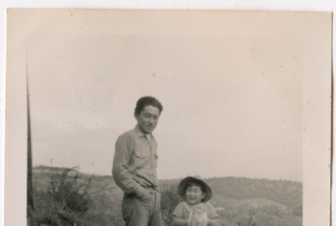 Japanese American man and child (ddr-densho-325-285)