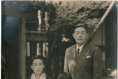 Family portrait (ddr-densho-426-1034)