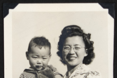 Kunikazu and Mits (ddr-densho-542-698)