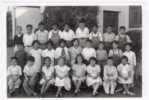 Fairlawn Elementary School first grade class photo (ddr-densho-480-153)