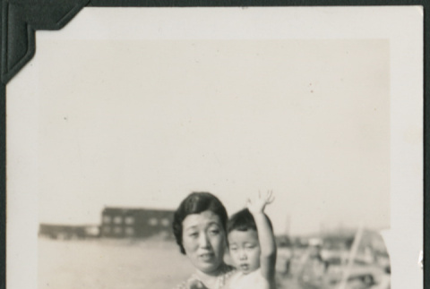 Iku Takahashi with child (ddr-densho-355-522)