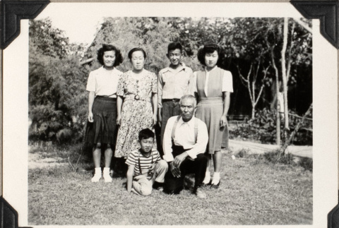 Family of six people (ddr-densho-587-17)