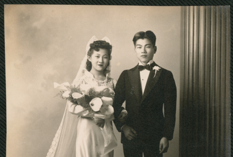 Wedding portrait (ddr-densho-522-680)