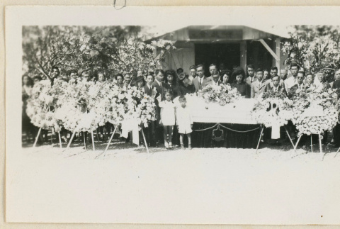 Mourners at Sumi Nagamatsu's funeral (ddr-densho-37-2095)