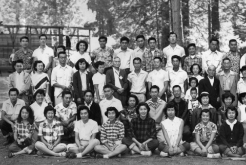 Group photograph of the Lake Sequoia Retreat campers, 1952 (ddr-densho-336-90)