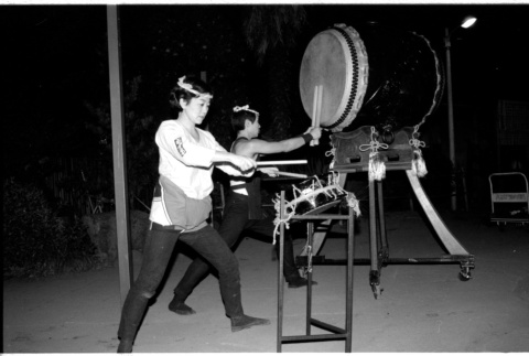 Kenny and Chizuko performing taiko (ddr-densho-1007-1209)