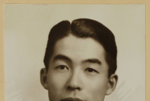 Portrait (ddr-densho-287-725)