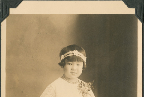 Portrait of a girl (ddr-densho-483-513)