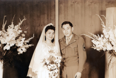 Wedding portrait of Nasuo Hashiguchi and Yukiko Mizote (ddr-densho-474-222)