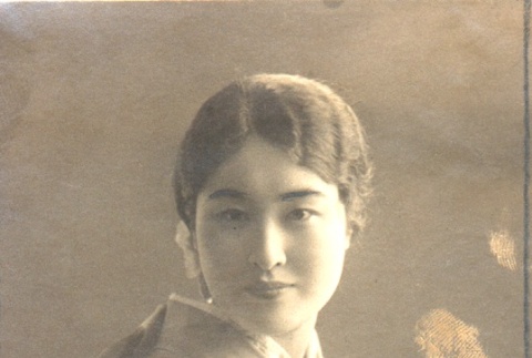 Portrait of a young woman (ddr-njpa-4-2850)
