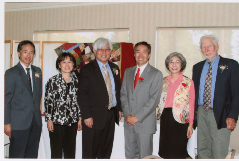 Tom Ikeda with organizational staff (ddr-densho-506-78)