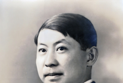 Portrait of Shiro Hashiguchi (ddr-densho-474-196)
