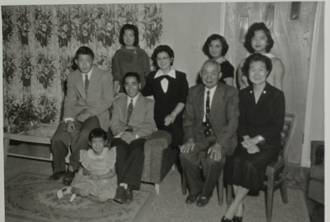 Taniguchi family (ddr-densho-252-5)