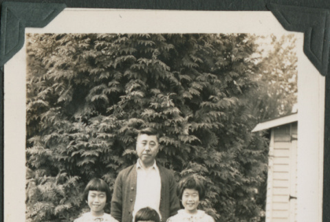 Gentaro Takahashi and three children (ddr-densho-355-556)