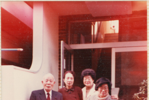 Hisamiysu Ojisan,  Miyoko Obasan, Tomoye (Nozawa) Takahashi and Martha (Nozawa) Tsuchida Suzuki (ddr-densho-426-2233)