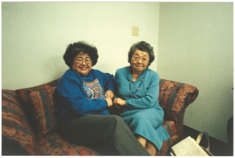 Grace and Gloria Kubota (ddr-densho-122-520)