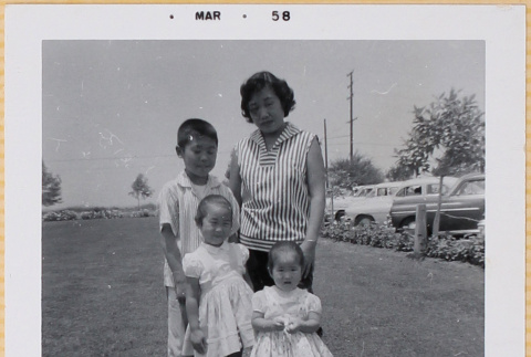 Yoshiko, William, Leslie and Susan Shiomi (ddr-densho-522-444)