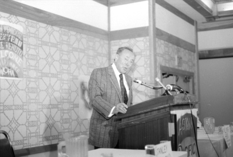 Stanley Diamond speaking (ddr-densho-1007-527)