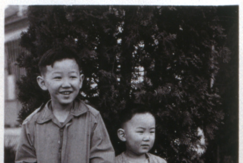 Two kids (ddr-densho-1007-637)