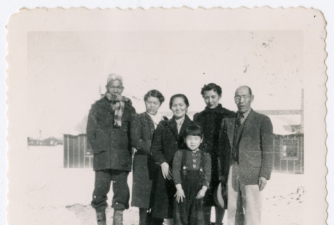 Six Japanese Americans (ddr-densho-362-18)