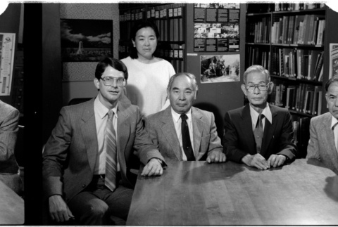 Paul Minerich, Loni Ding, Tim Nomiyama, Masao Kataoka, and Kenjiro Hayakawa at table (ddr-densho-1007-1140)