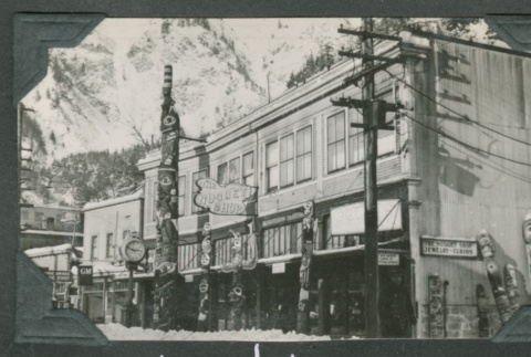Nugget Shop (ddr-densho-540-93)