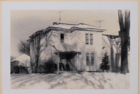 House (ddr-densho-462-261)