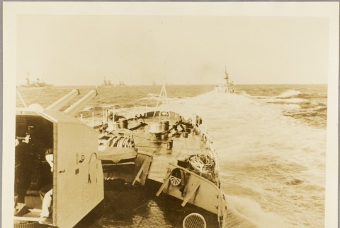 Italian navy ship traveling in a fleet (ddr-njpa-13-759)