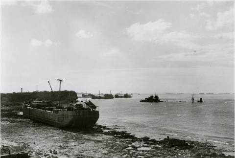 Damaged army ships (ddr-densho-179-49)
