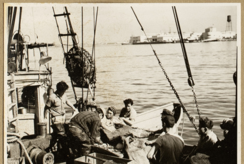 Men on a fishing boat (ddr-densho-542-785)