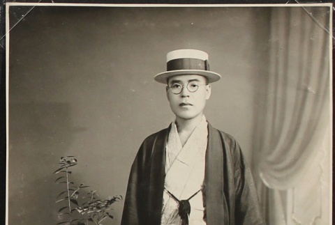 Issei man in kimono (ddr-densho-259-140)